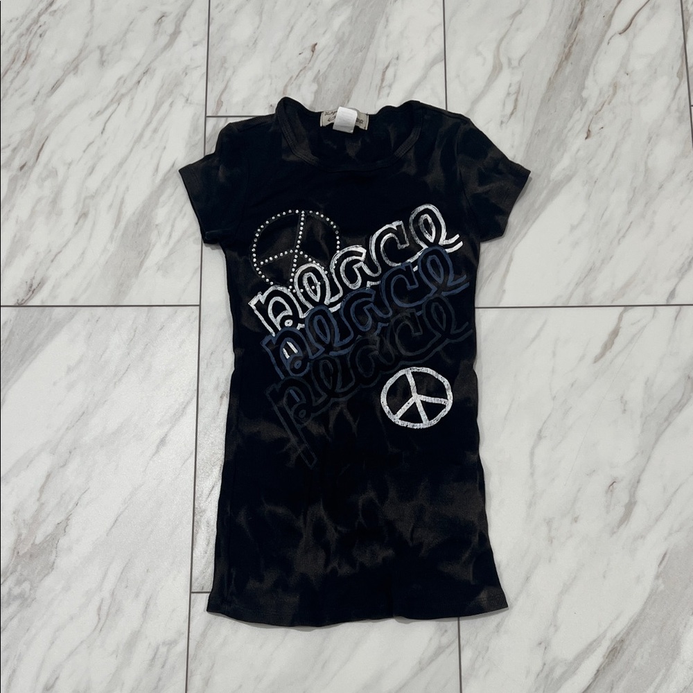 Vintage Havana Black Peace Graphic Tee
